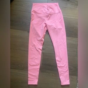 Medium airbrush, soft, macaroon, pink alo legging 28” inseam